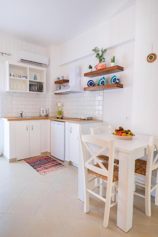 Anemos Guest Apts Karpathos Extérieur photo